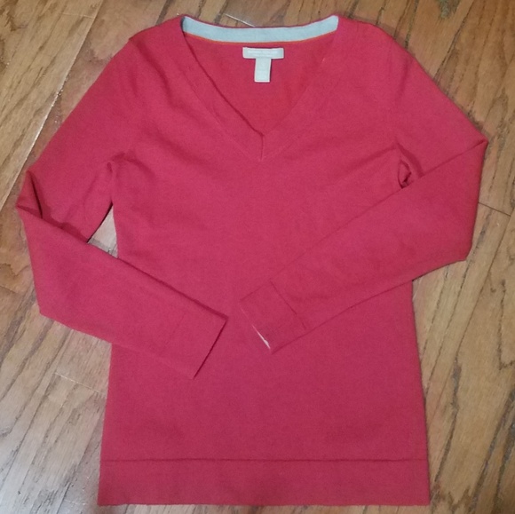 Banana Republic Merino Wool Vee Neck Sweater - Picture 2 of 3